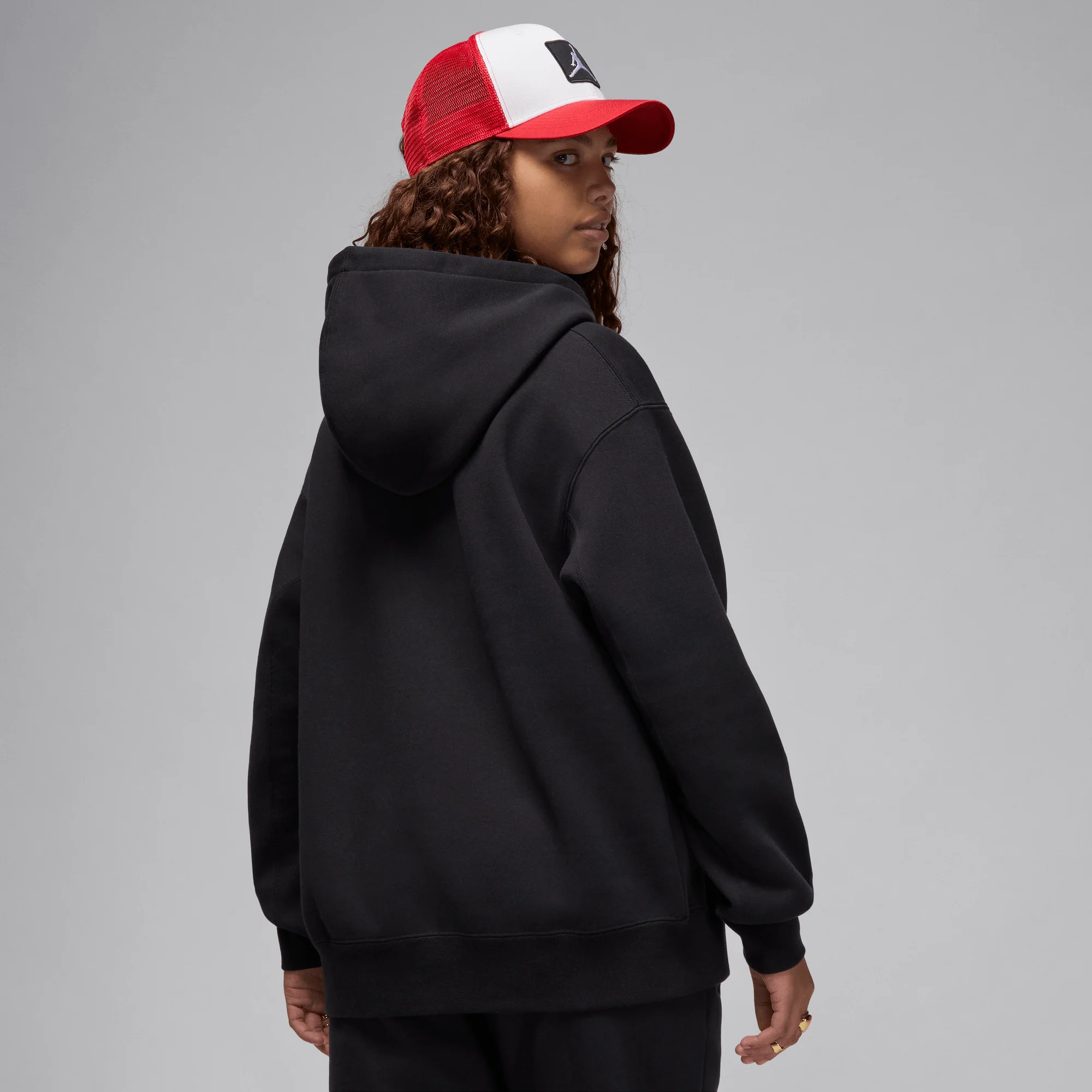Jordan Flight Fleece Women's Satin-Lined Pullover Hoodie Black/Dark Smoke Grey - Image 2