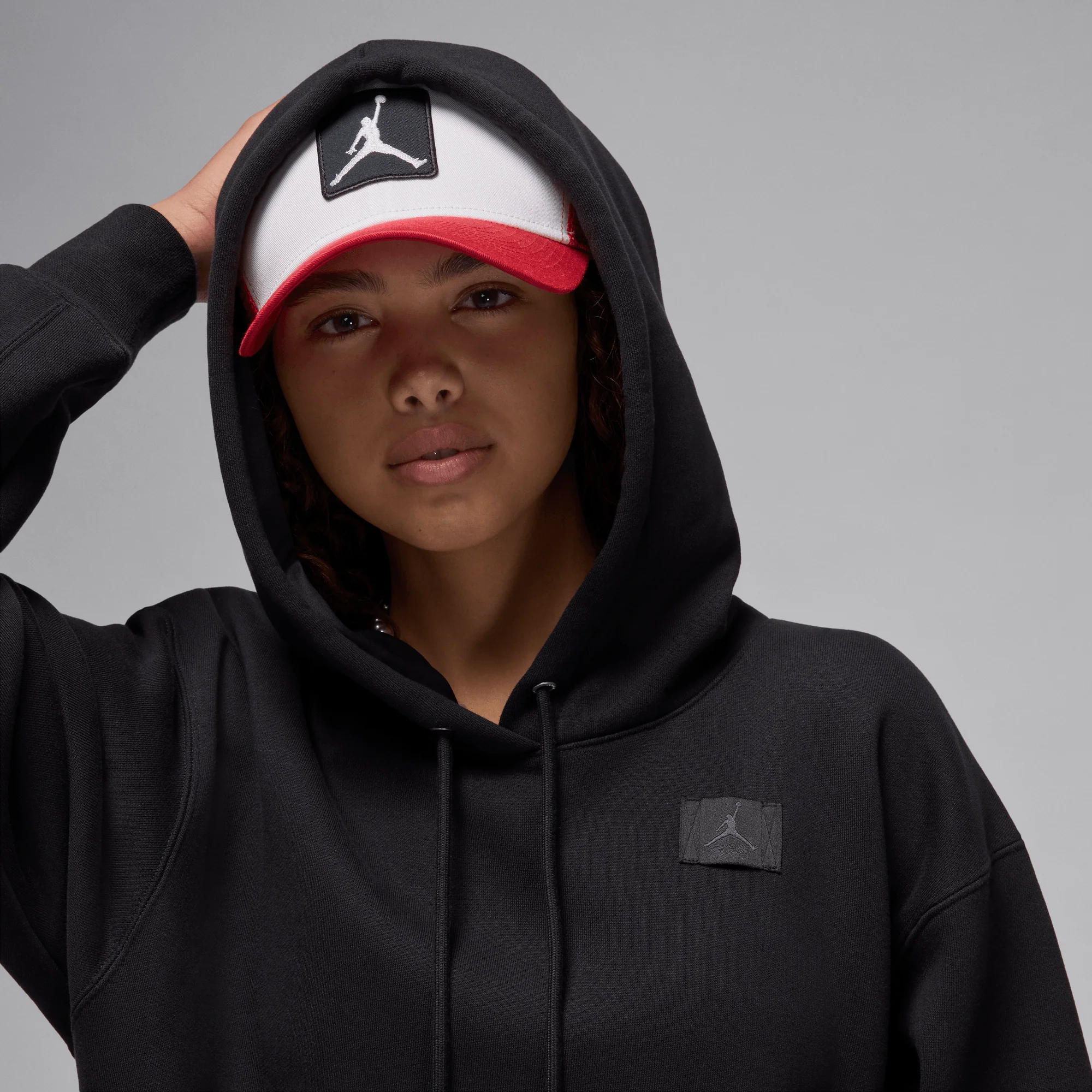 Jordan Flight Fleece Women's Satin-Lined Pullover Hoodie Black/Dark Smoke Grey - Image 3