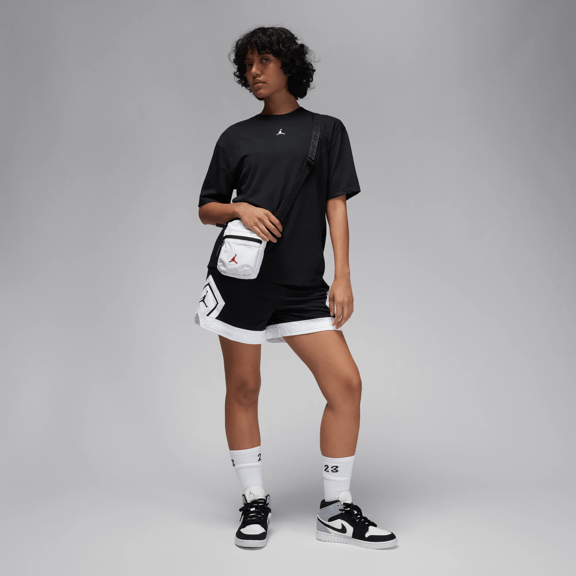 Jordan Sport Women's Diamond Short-Sleeve Top Black/White - Image 4