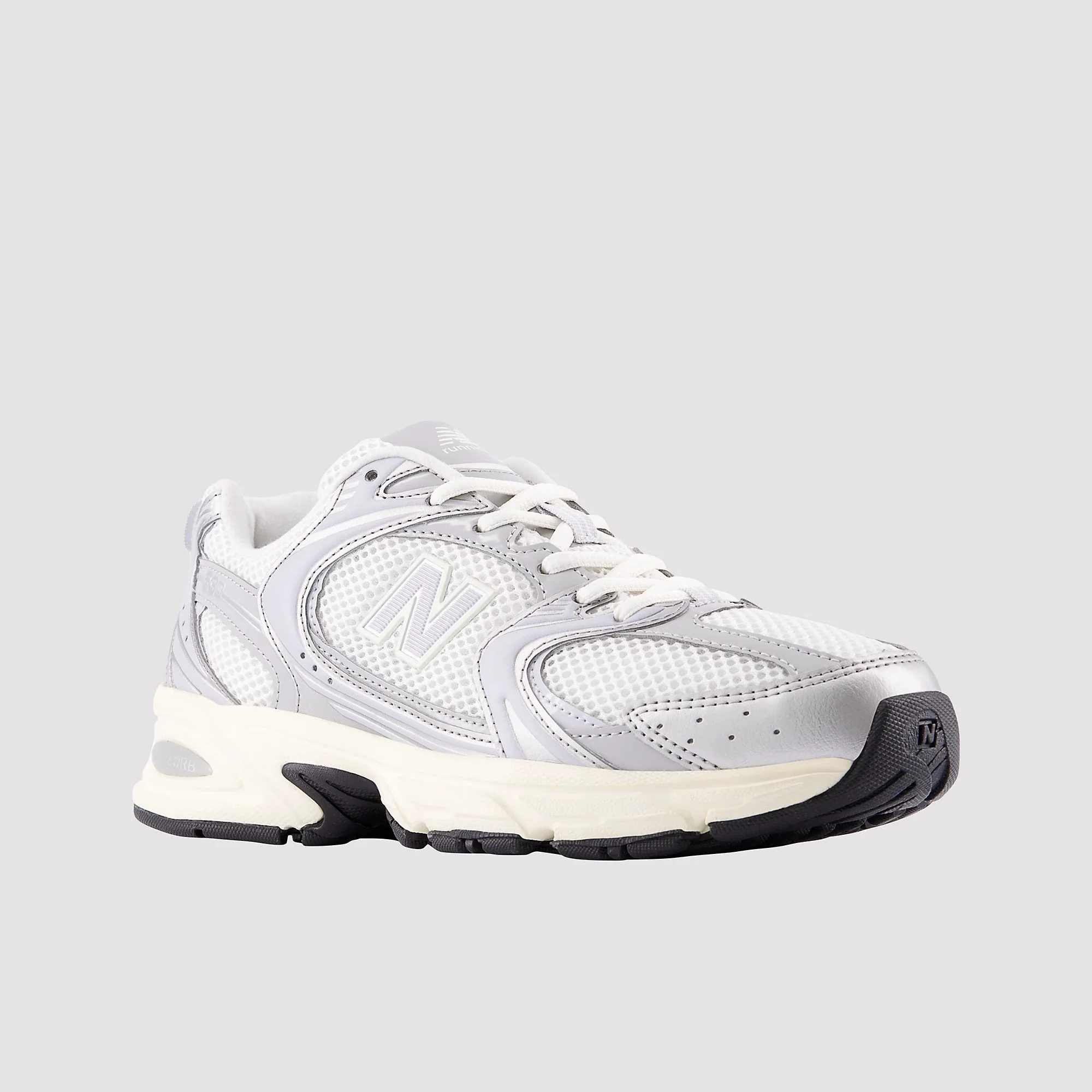New Balance 530 Silver Metallic Reflection - Image 2