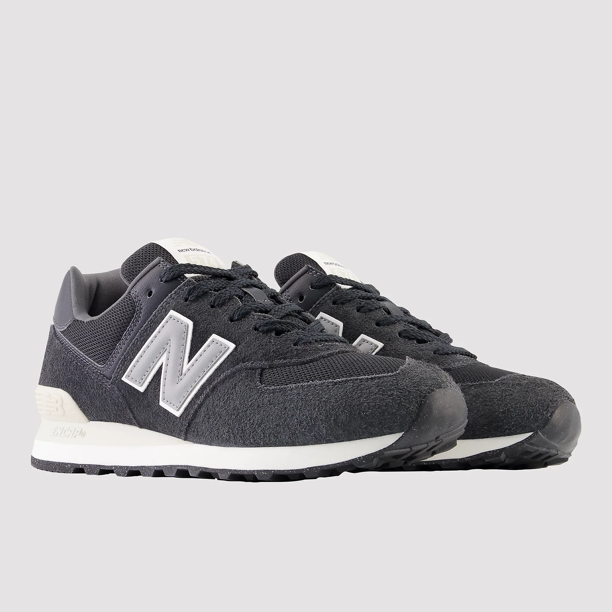 New Balance 574 Black Noir Grey - Image 2
