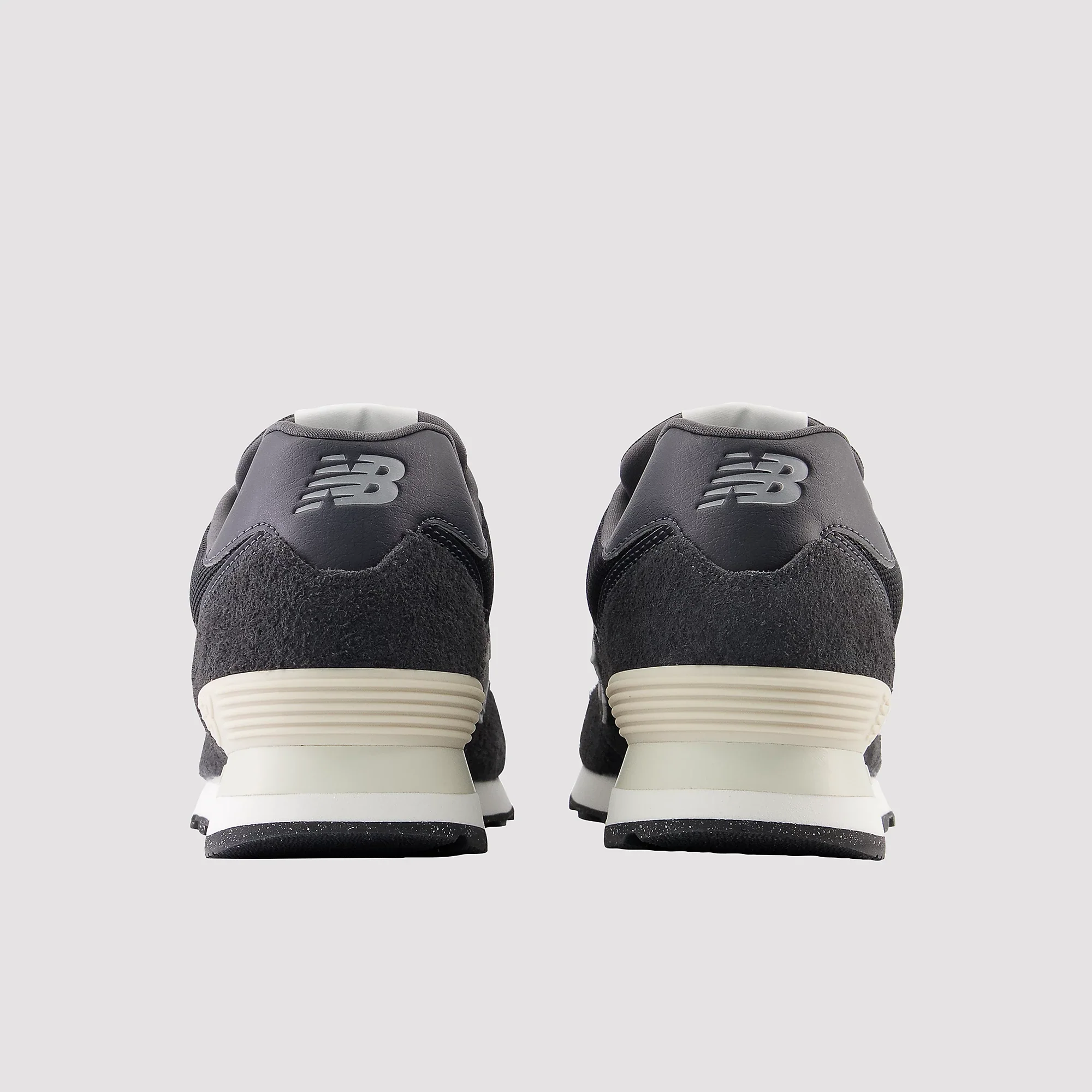 New Balance 574 Black Noir Grey - Image 4