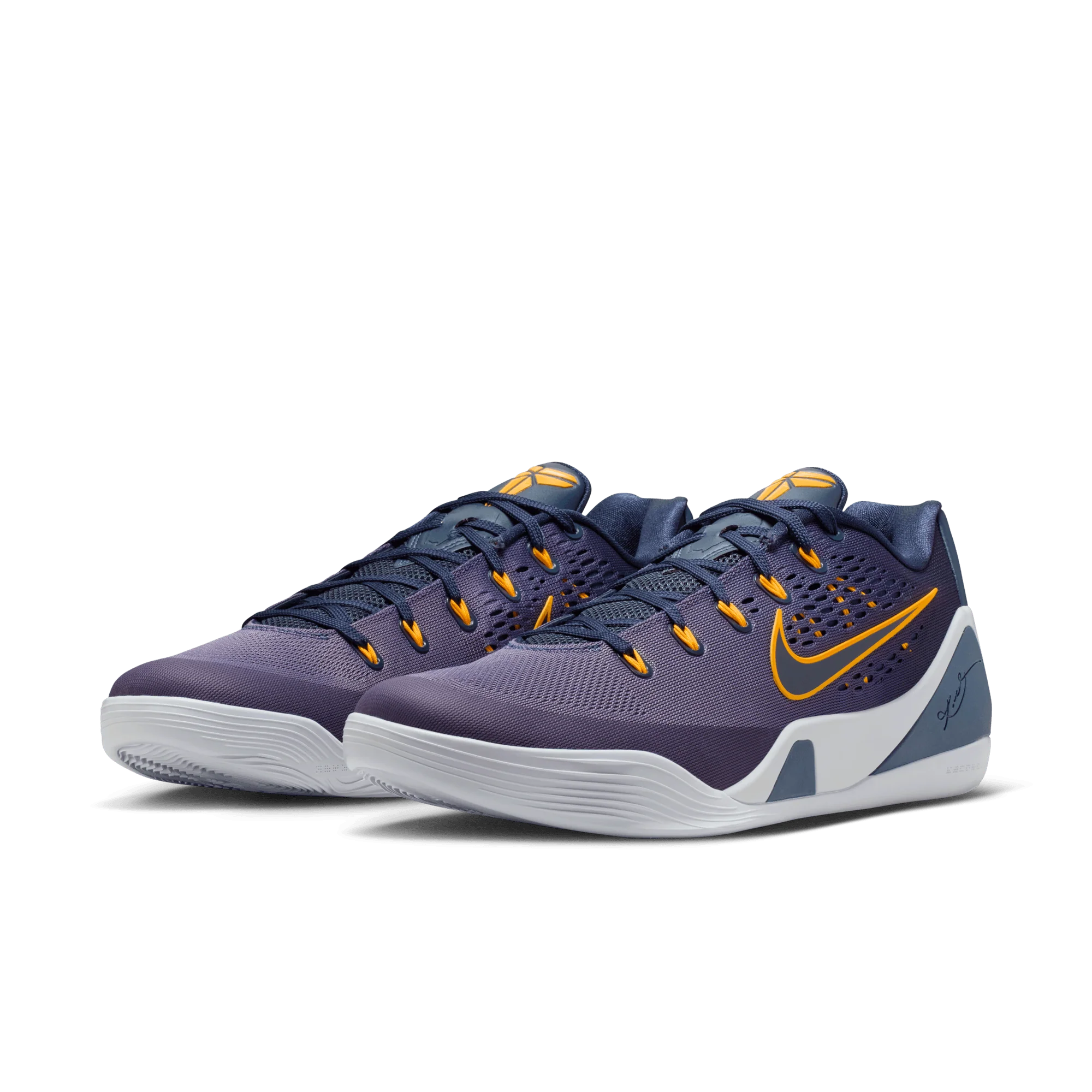 Nike Kobe 9 EM Low Protro Fade - Image 2