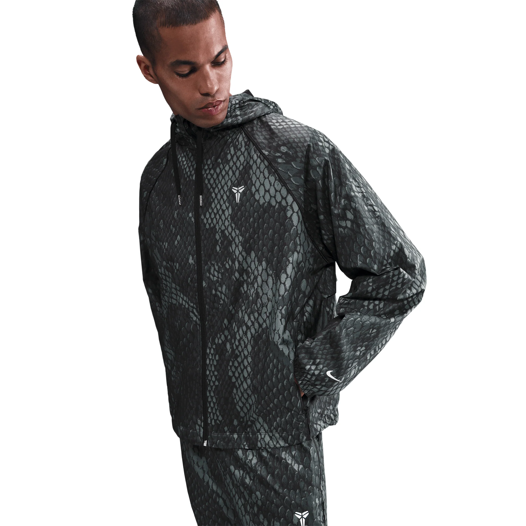 Nike Kobe Bryant Lightweight Woven Jacket Black/Reflective Silver - Image 2