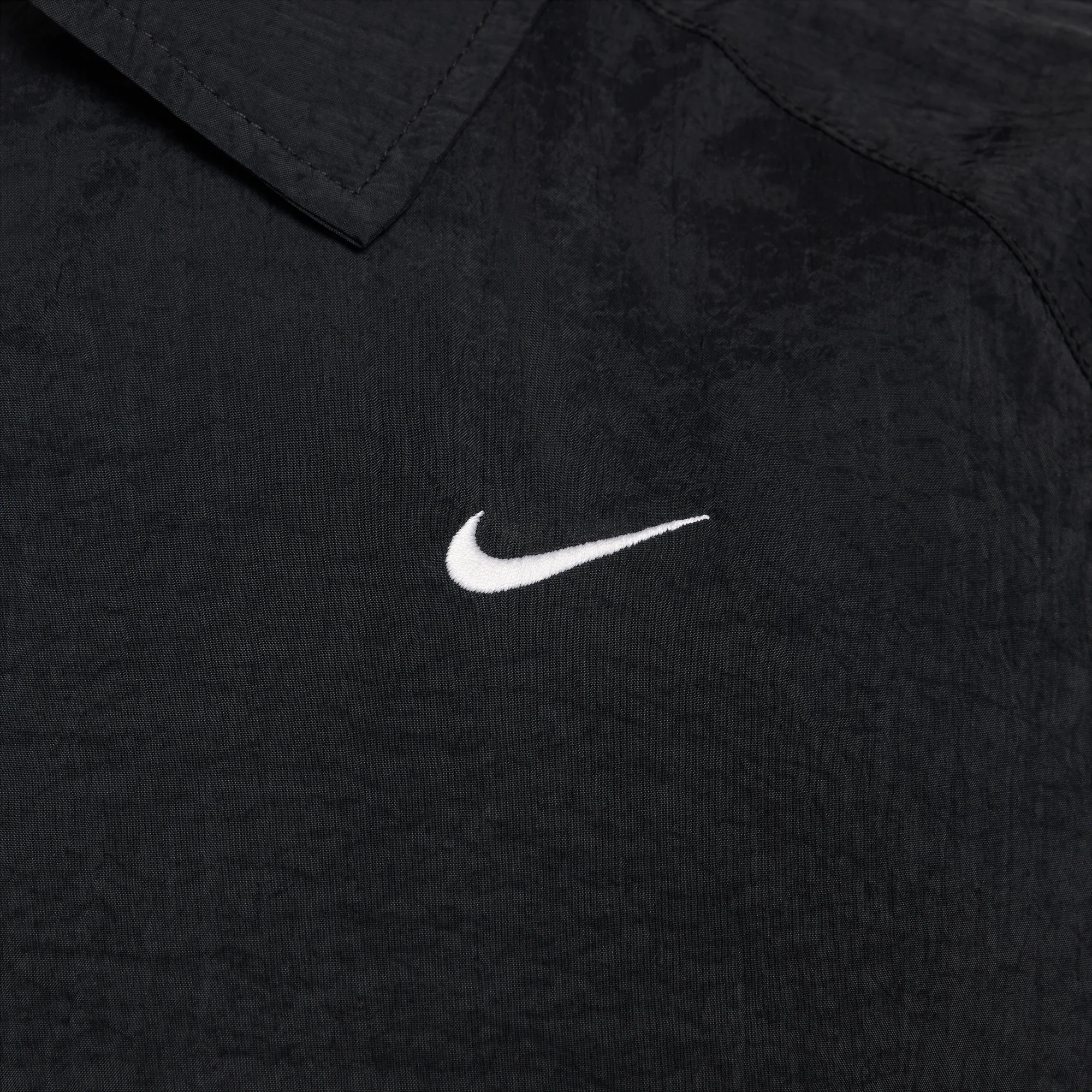 Nike Men's Repel Woven Basketball Jacket Black/White - Image 4