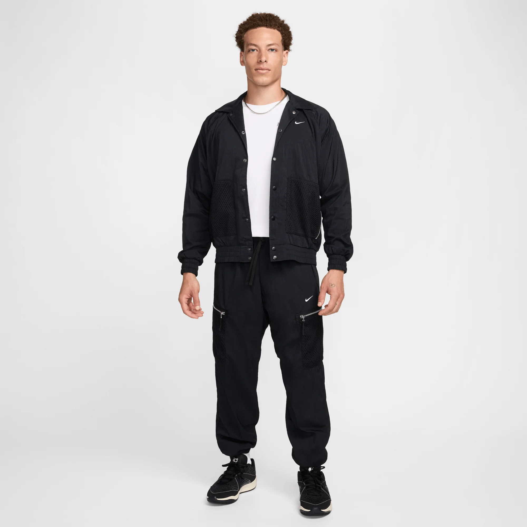 Nike Men's Repel Woven Basketball Jacket Black/White - Image 5
