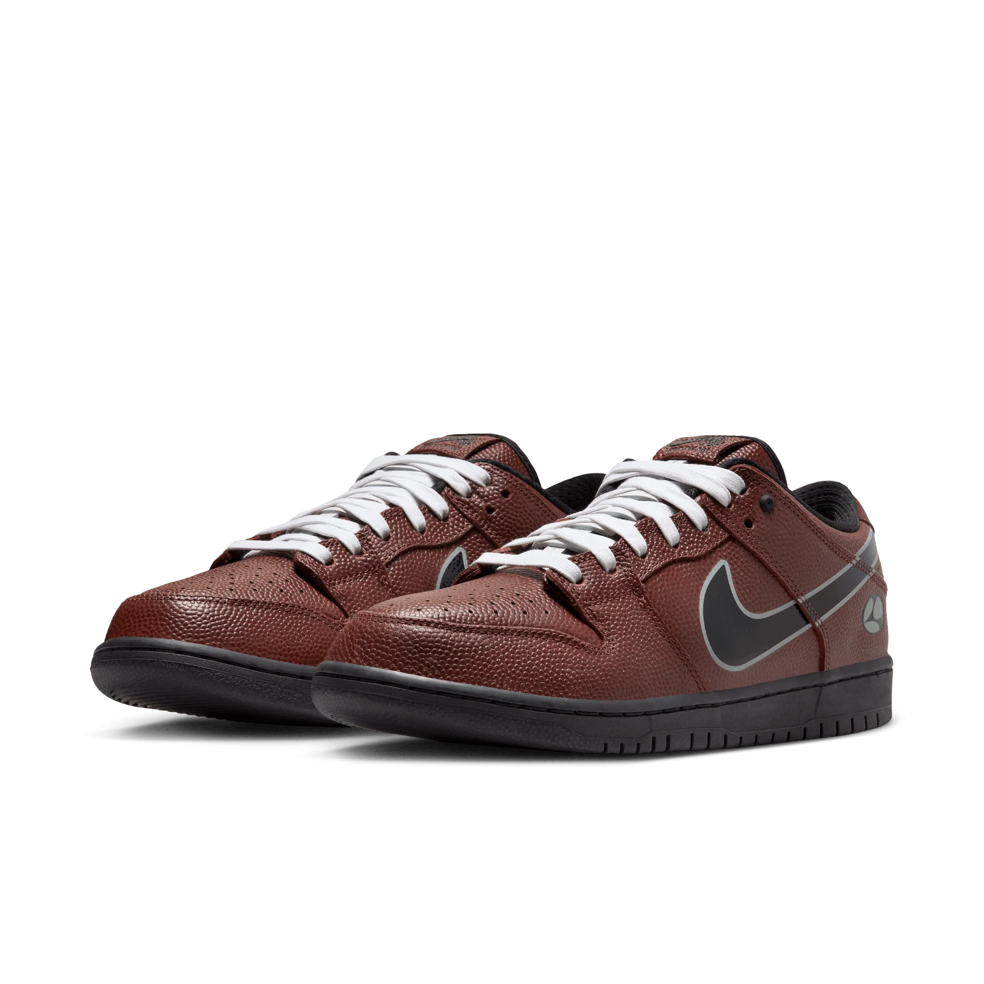 Nike SB Dunk Low Limosine Skateboards - Image 2