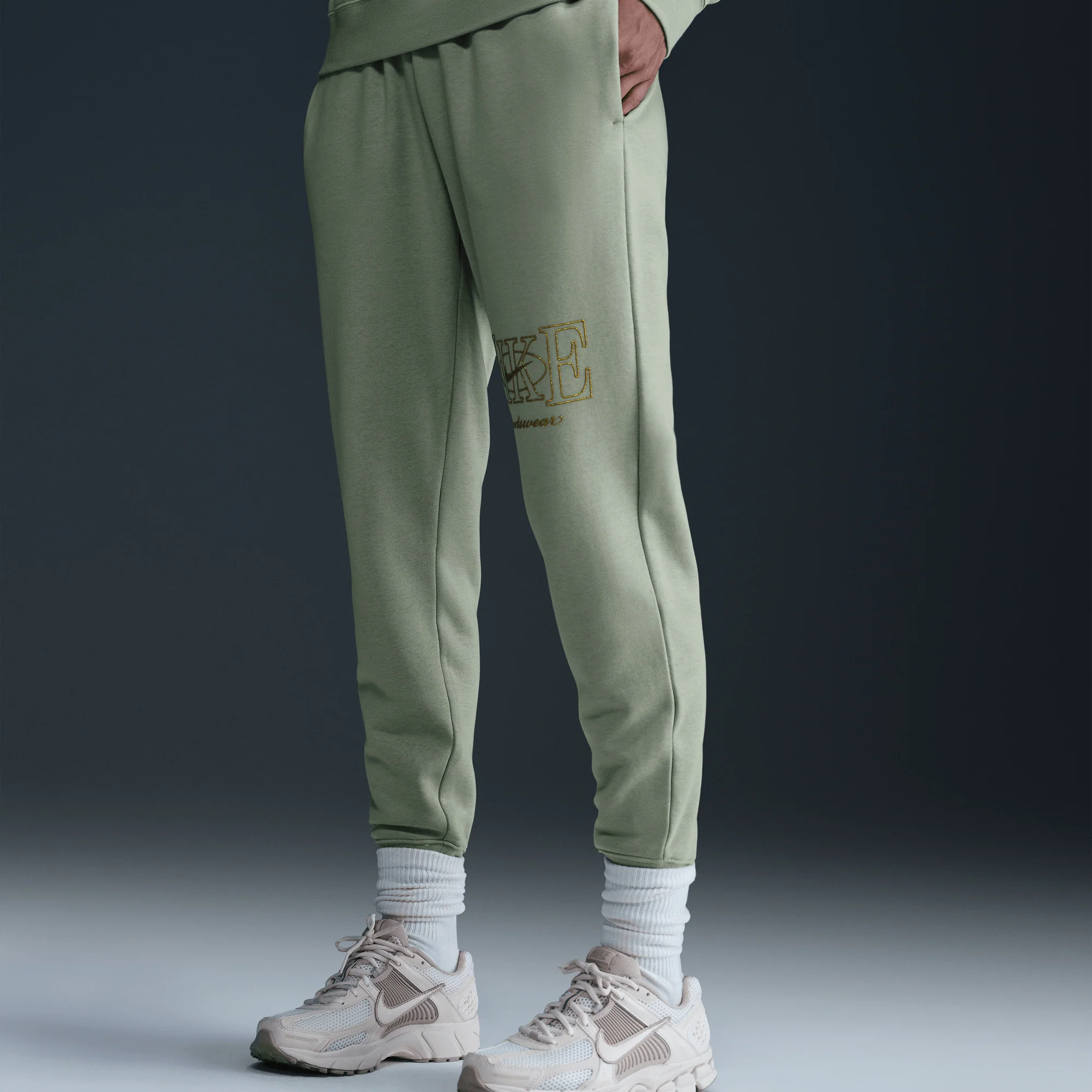 Nike Sportswear Club Fleece Women's Mid-Rise Joggers Jade Horizon - Image 4