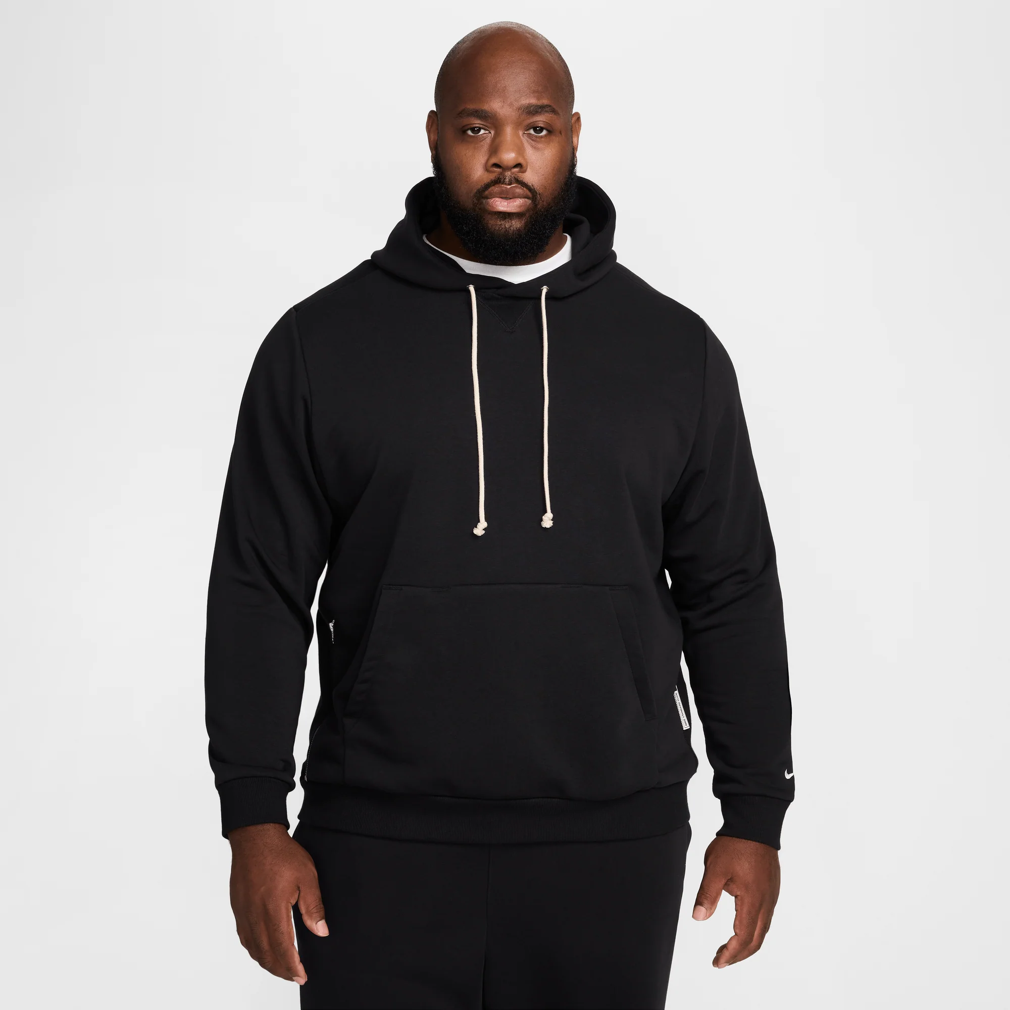 Nike Standard Issue Men's Dri-FIT Pullover Basketball Hoodie Black/Pale Ivory - Image 2
