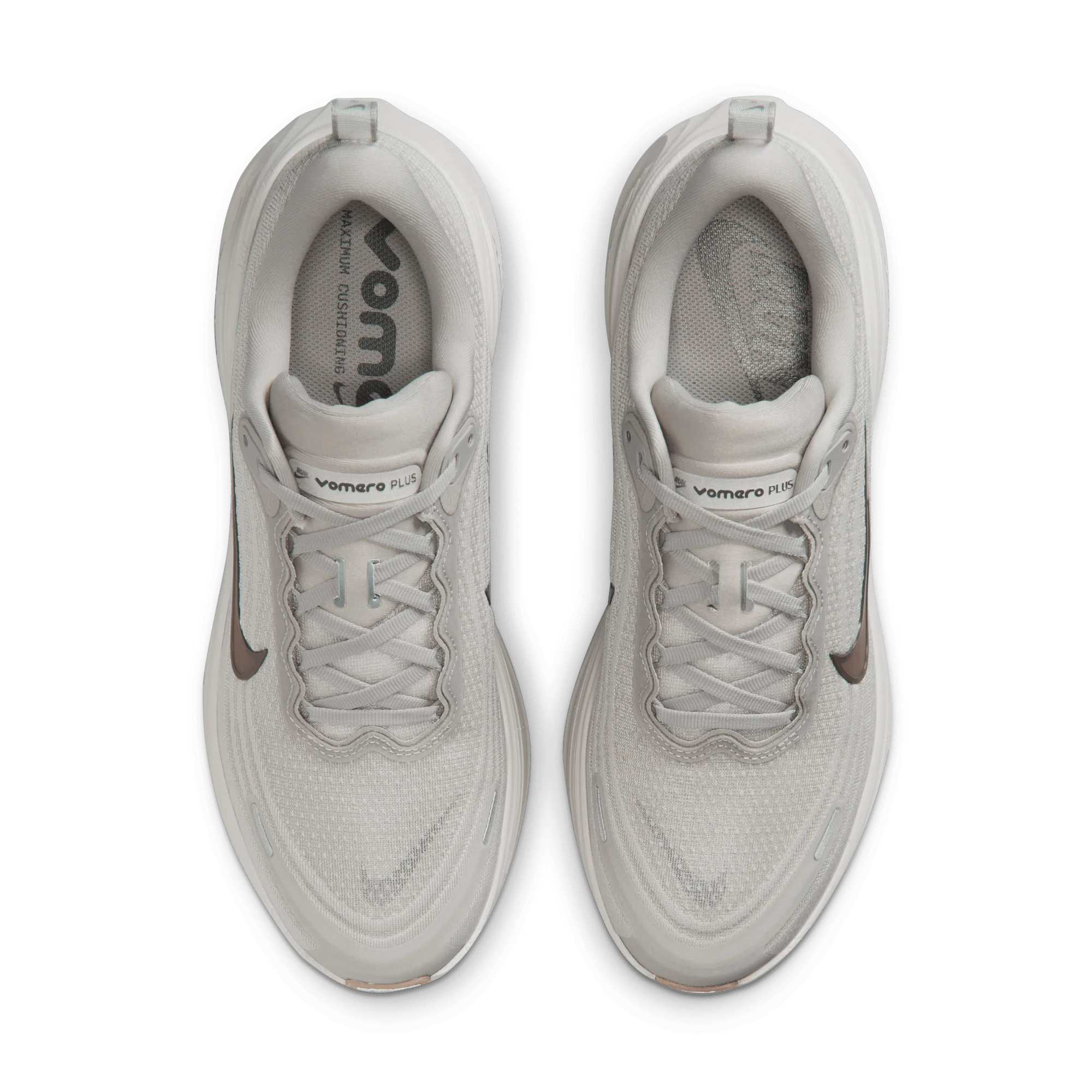 Nike Vomero Plus College Grey Light Iron Ore Gum - Image 3
