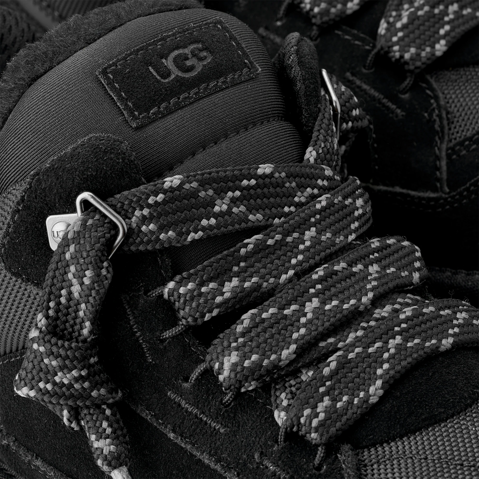 UGG Lowmel Black - Image 4