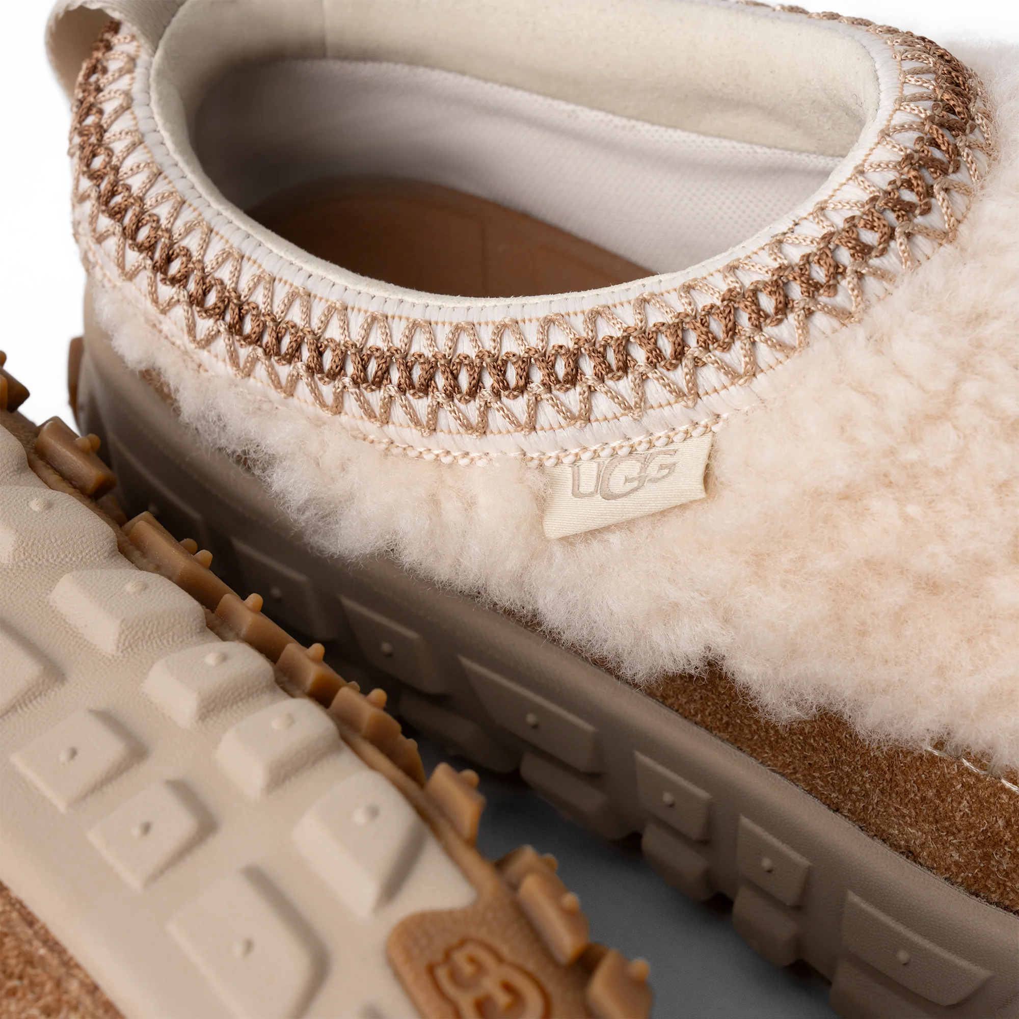 UGG Venture Daze Cozy Natural - Image 5